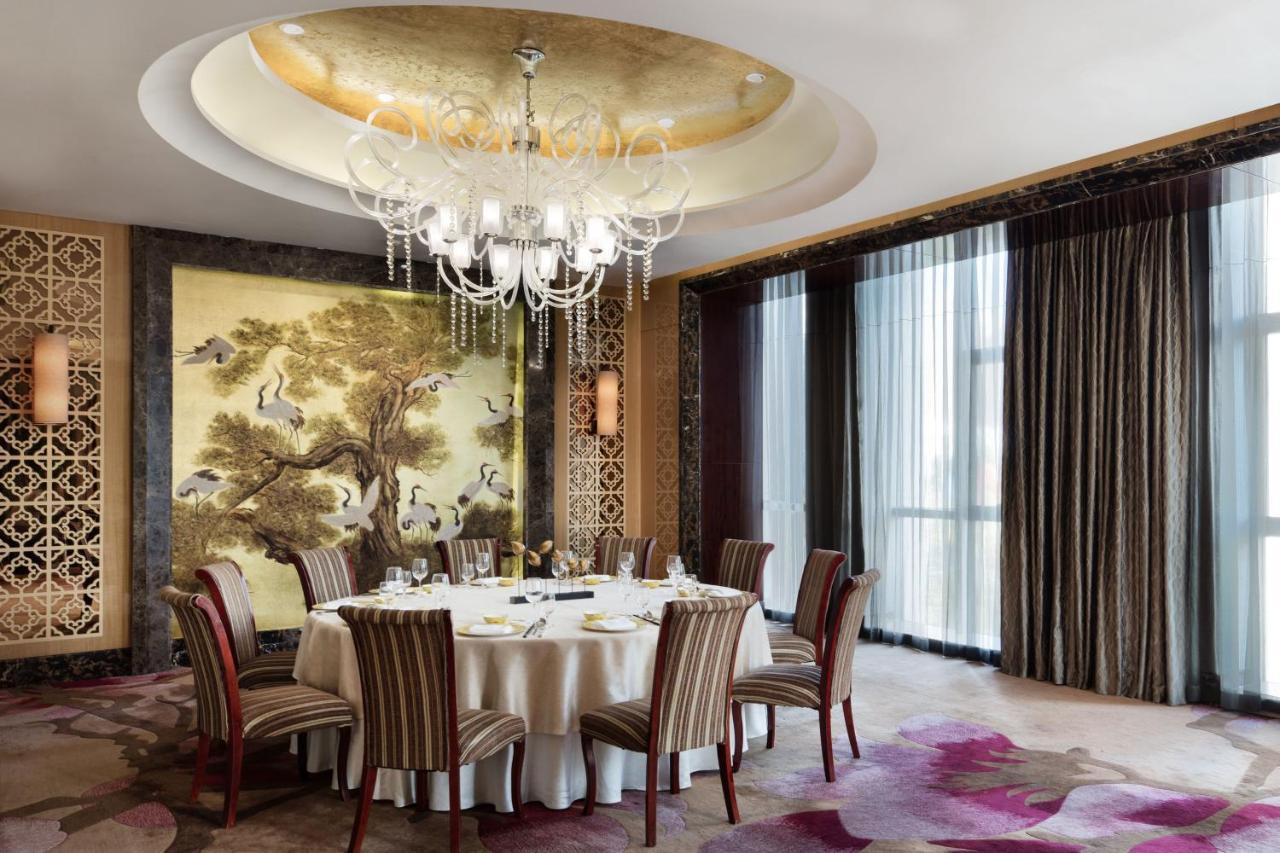 Sheraton Zhenjiang Hotel Exteriör bild