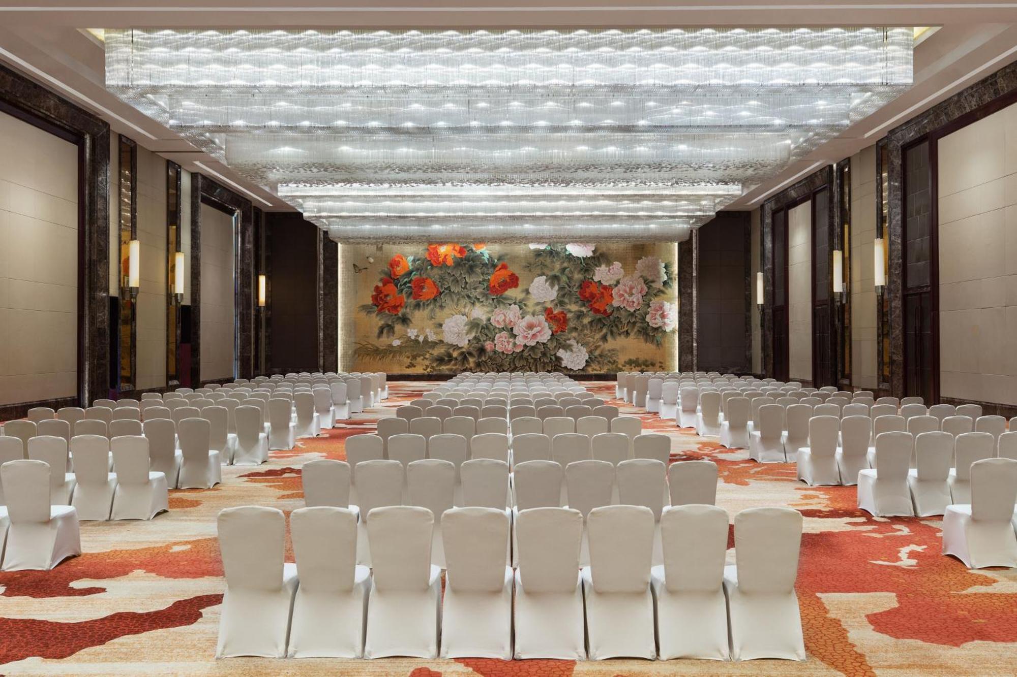 Sheraton Zhenjiang Hotel Exteriör bild