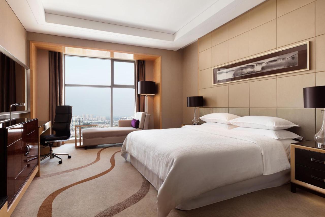 Sheraton Zhenjiang Hotel Exteriör bild