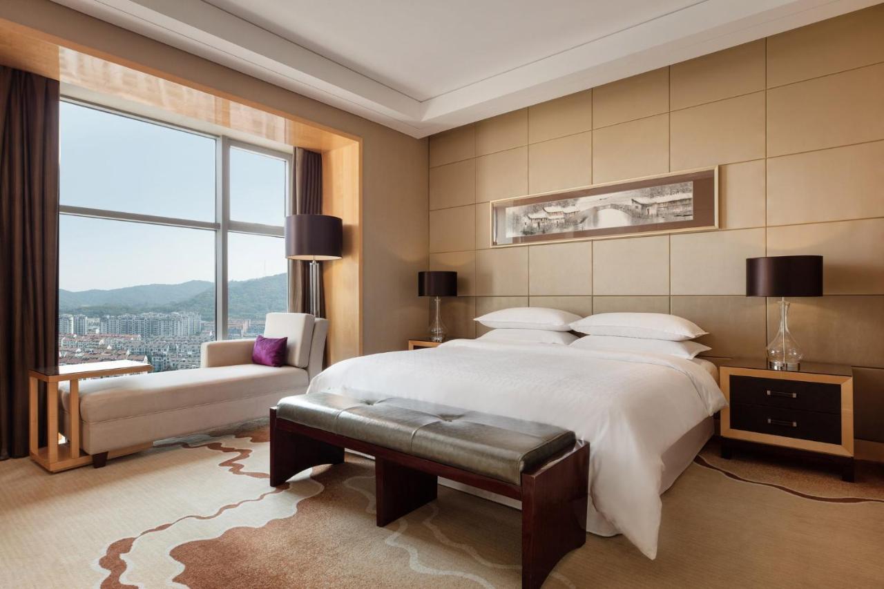Sheraton Zhenjiang Hotel Exteriör bild